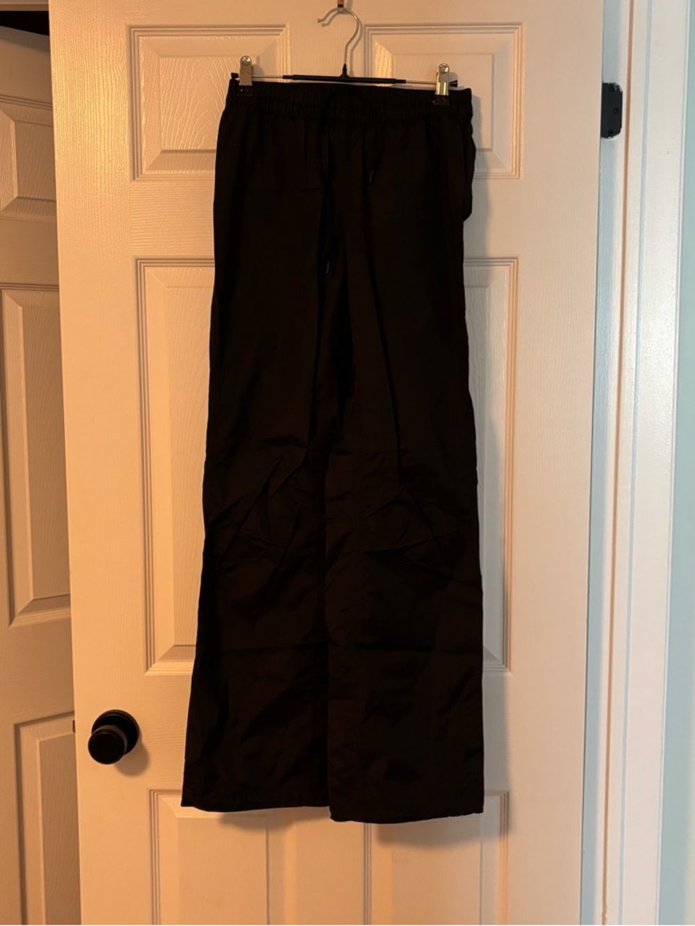 MEC Black Women's Elastic Waist Rain Pant